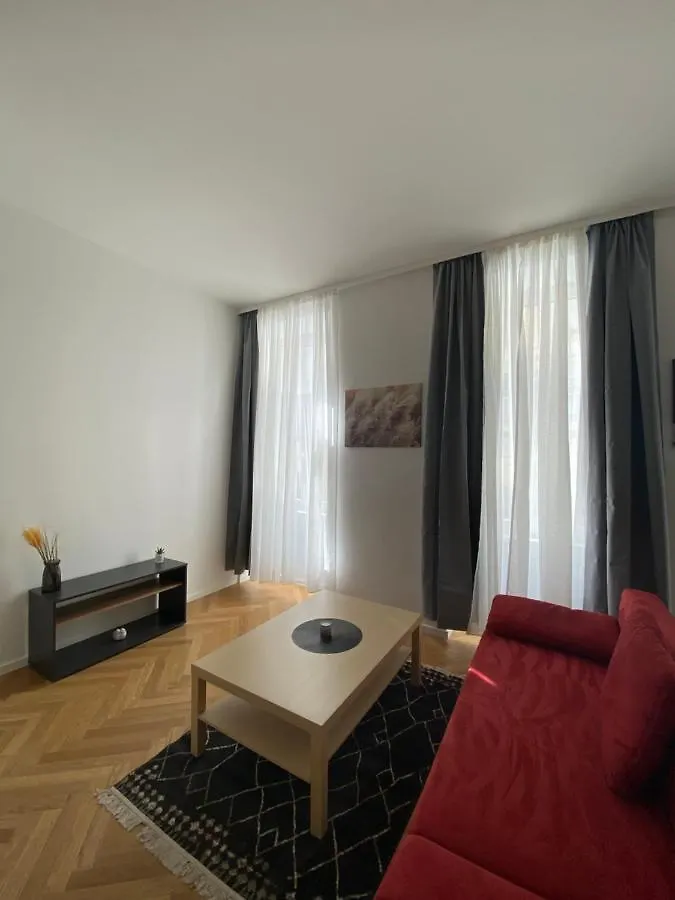 Home Sweet Home Vienna Belvedere T3 0*,  Ausztria