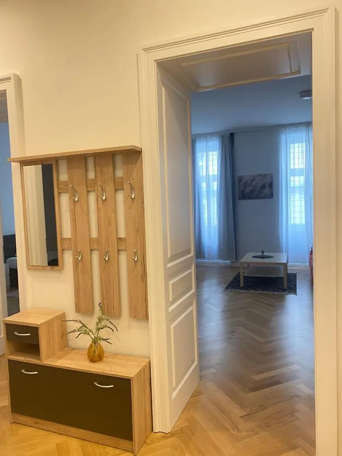 Home Sweet Home Vienna Belvedere T3 Ausztria